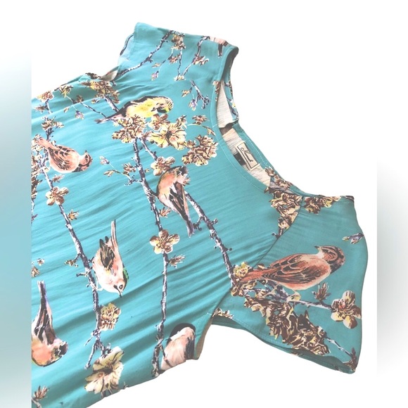 Vintage Inspired Bird Dress - Picture 3 of 10